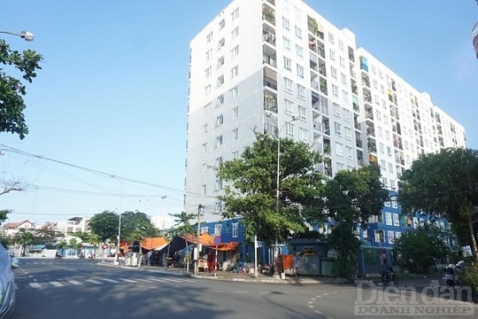 Thủ tục đầu tư nhà ở xã hội: "Trên trải thảm, dưới rải đinh"