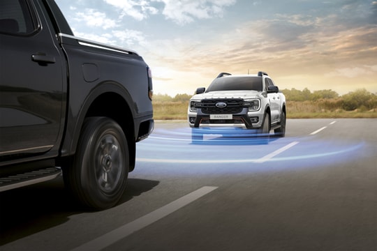 Ford Việt Nam ra mắt Ranger Stormtrak hoàn toàn mới và Everest Platinum cao cấp