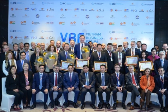 DIỄN ĐÀN DOANH NGHIỆP THƯỜNG NIÊN 2024 (VBF 2024)