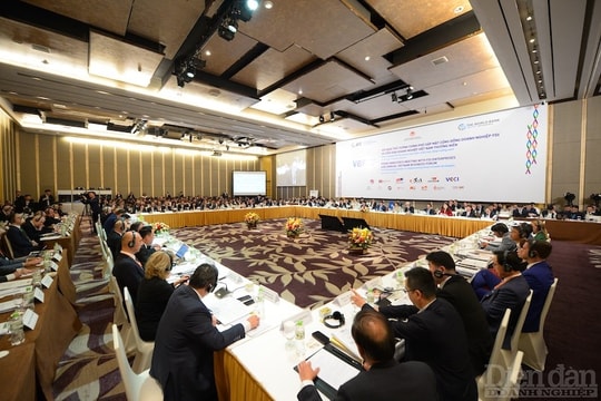 VBF 2024: Nhà đầu tư nước ngoài vẫn lo thiếu điện