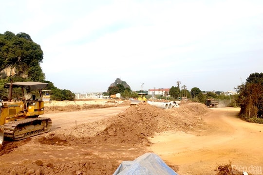 Thận trọng đăng ký "booking" dự án