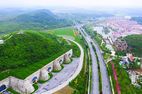 Bài học phát triển kinh tế dữ liệu