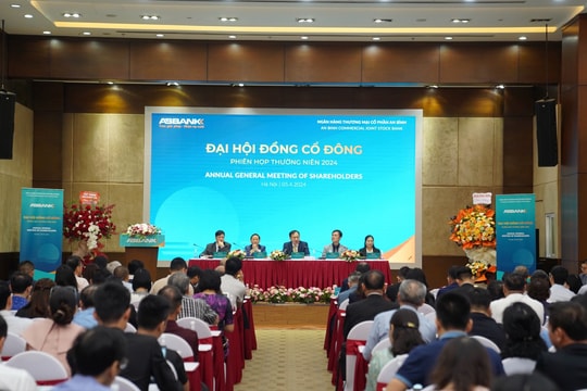 ĐHCĐ ABBANK: Đẩy mạnh Dự án làm mới chiến lược ngân hàng và các công tác chuyển đổi