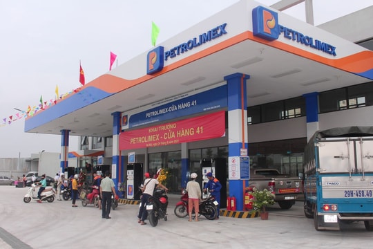 Thủ tướng biểu dương ngành Thuế thực hiện thành công phát hành hoá đơn điện tử xăng dầu