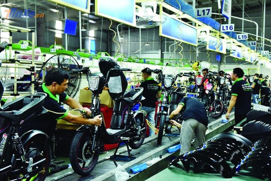 Doanh nghiệp xe máy điện Việt Nam quá nhỏ bé và yếu thế