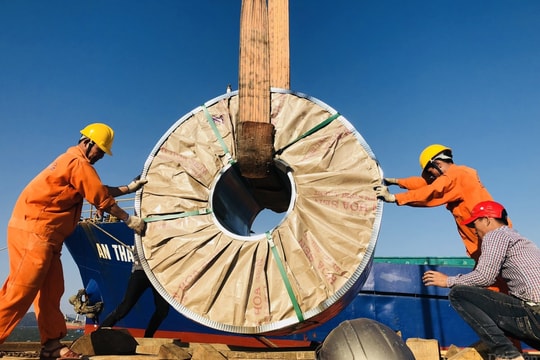 Kích thích tăng trưởng: Các biện pháp tài khóa và đầu tư công là then chốt