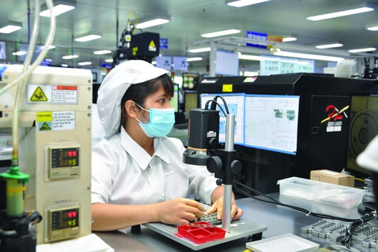 Khơi thông động lực tăng trưởng mới