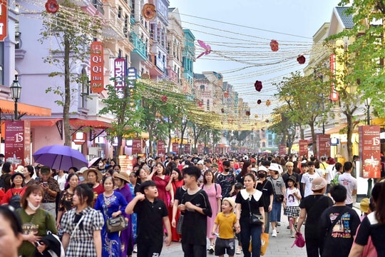 Tiến quân về Grand World, shop thời trang bất ngờ khi doanh thu liên tục lập đỉnh