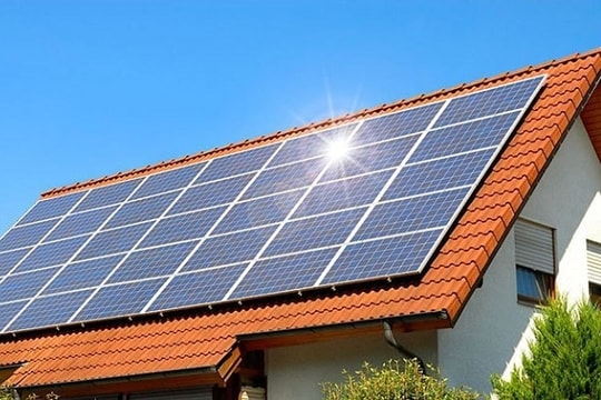 Điện mặt trời mái nhà "tự sản, tự tiêu" có thể đấu nối nhưng giá 0 đồng 