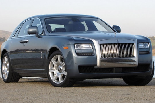 Nhiều Rolls-Royce Ghost cũ, giá hơn 5 tỷ đồng, rao bán mãi vẫn không thấy khách mua