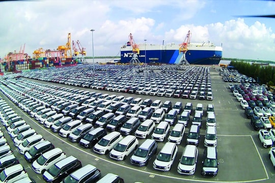 Xe nhập khẩu tràn vào,  ôtô trong nước mất dần lợi thế
