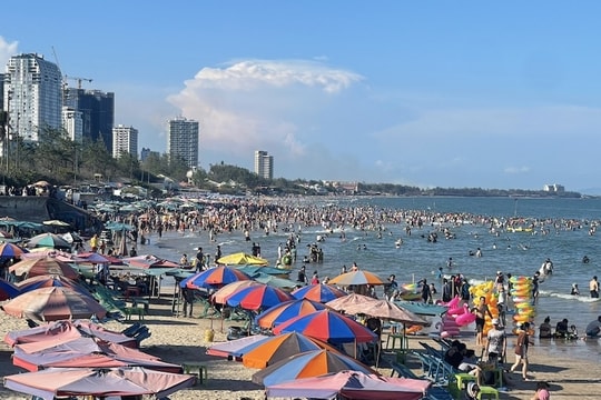 Bà Rịa - Vũng Tàu đón hơn 373.000 lượt khách trong 3 ngày đầu nghỉ lễ