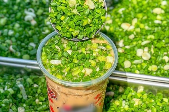 Trend ẩm thực kỳ quái: Câu view hay chiêu tiếp thị?