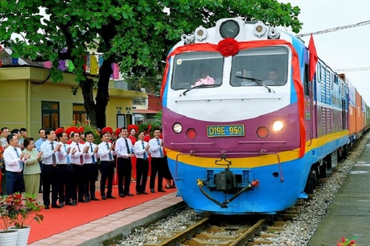 Hải Dương: Thêm chuyến tàu tàu liên vận quốc tế vận chuyển hàng hoá đi Trung Quốc