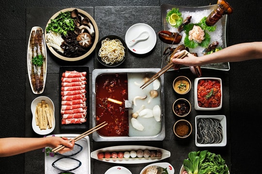 Sôi động thị trường “bữa ăn tự hâm nóng” Việt Nam