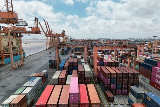 4 tháng đầu năm, kim ngạch xuất nhập khẩu hàng hóa tăng 15,2%