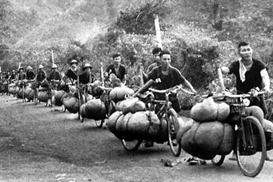 Chiến dịch Điện Biên Phủ: Đánh địch "không sờn lòng, không tiếc tuổi xanh"