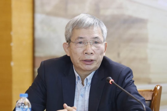 Ngành gỗ “khó chồng khó”