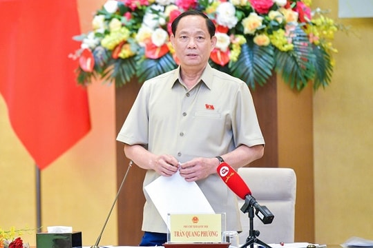 Giá vé máy bay còn tăng nữa không?