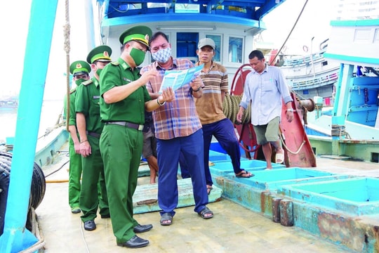 Hành trình gỡ “thẻ vàng” IUU