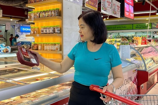 Cổ phiếu nhóm bất động sản và bán lẻ: Khác động lực, chung kỳ vọng