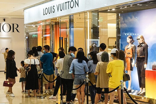 Thị trường hàng xa xỉ Việt Nam tiếp đà tăng trưởng?
