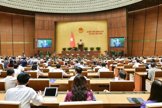 Trích một phần tiền xử phạt cho CSGT có hợp lý?