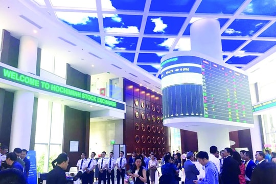 “Rầm rộ” kế hoạch IPO, niêm yết