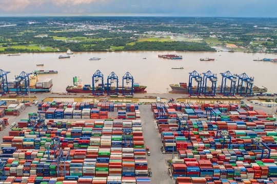 TP.HCM: Phát triển giao thông đường thủy để tạo sức cạnh tranh cho hàng hóa nội địa