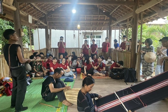 Đào tạo nhân lực cho du lịch cộng đồng Bắc Tây Nguyên