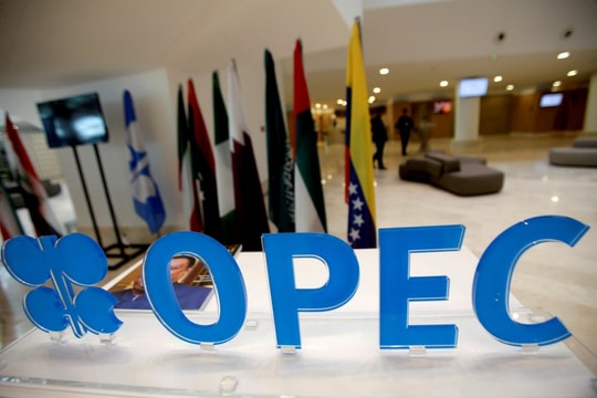 FED đã "khuất phục" OPEC+ như thế nào?