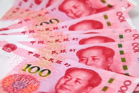 Rủi ro từ đà trượt giá đồng nhân dân tệ
