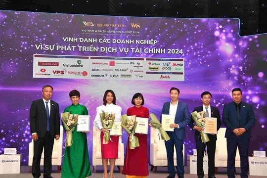 Vietcombank tiếp tục được vinh danh tại Diễn đàn Cấp cao Cố vấn tài chính Việt Nam - VWAS 2024