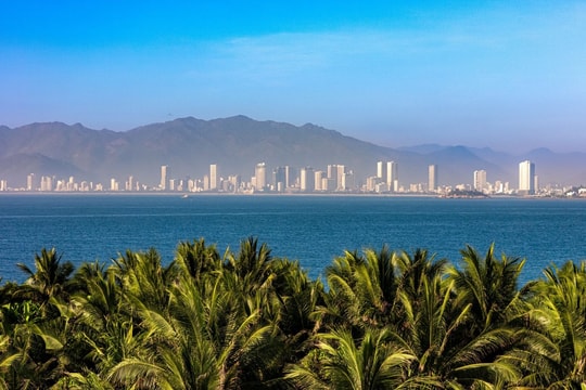 Khánh Hòa tăng trưởng tích cực, đứng thứ 2 cả nước về tốc độ phát triển kinh tế