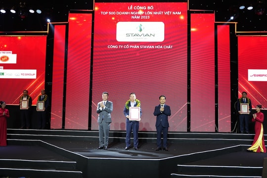 Stavian Hoá chất thăng hạng trên bảng xếp hạng 100 nhà phân phối hoá chất lớn nhất toàn cầu