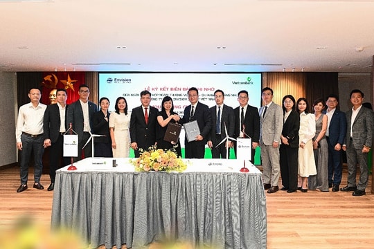 Vietcombank và Tập đoàn Envision ký biên bản ghi nhớ hợp tác