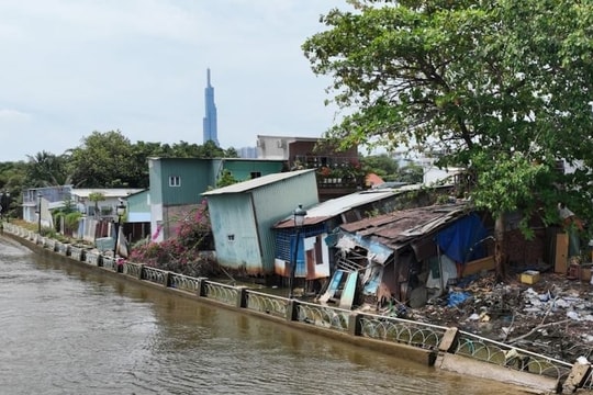 TP.HCM: di dời hơn 14.000 căn nhà ven kênh rạch bằng vốn đầu tư công?