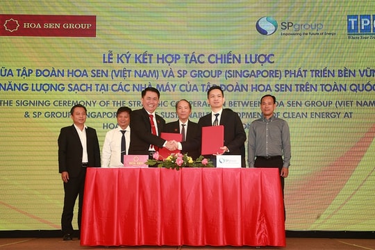 Hoa Sen Group và SP Group ký hợp tác chiến lược phát triển bền vững năng lượng sạch