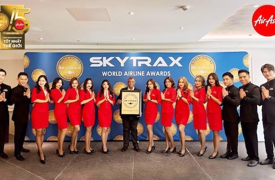 Do đâu AirAsia là hãng hàng không giá rẻ tốt nhất thế giới của Skytrax 15 năm liên tiếp?