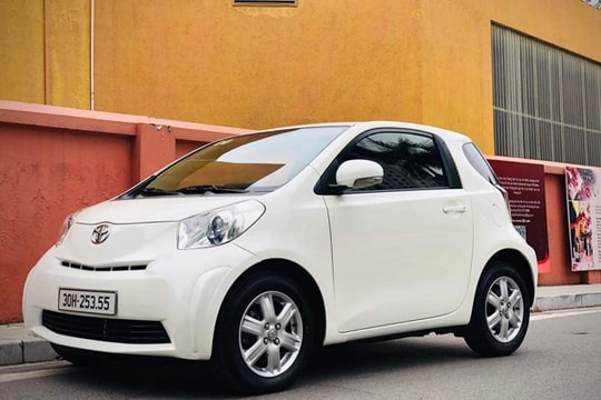 Toyota iQ, xe tí hon vừa cũ vừa nghèo trang bị, có giá bán “khủng” khó tin tại Việt Nam