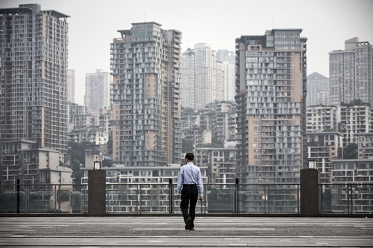 Trung Quốc "loay hoay" phục hồi sản xuất