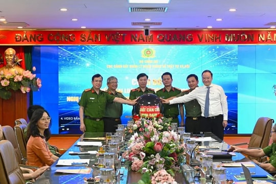 Ngân hàng đầu tiên khai thác Dịch vụ xác thực điện tử của Bộ Công an