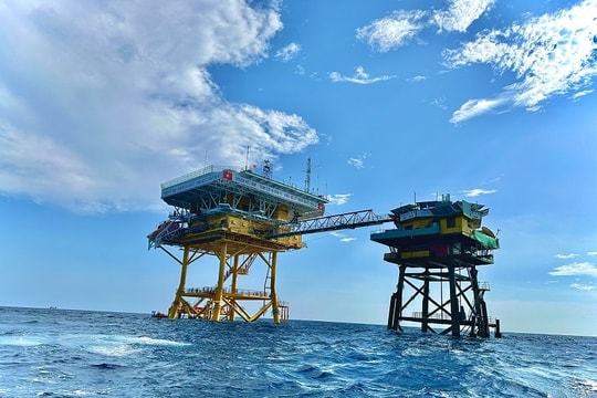 Những pháo đài canh giữ chủ quyền biển, đảo của Tổ quốc