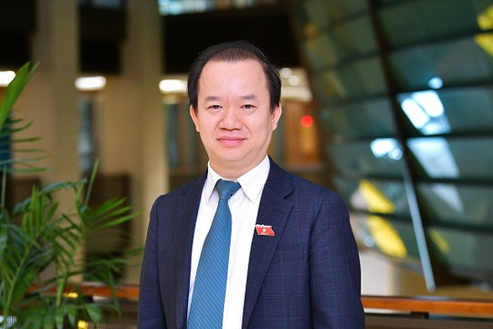 Nhận diện tham nhũng trong công tác cán bộ: Vụ lợi và toan tính