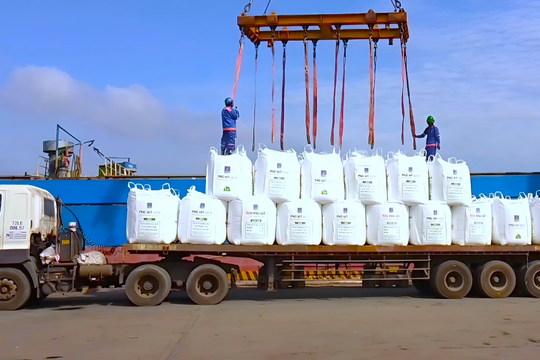 6 tháng đầu năm 2024: PVFCCo tăng trưởng ấn tượng trong tiêu thụ và mở rộng thị trường