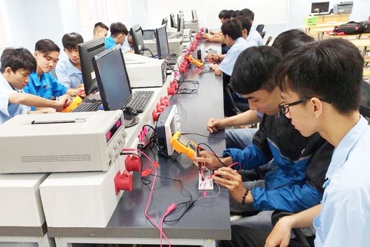 Startup Kite 2024: Khởi nguồn sáng tạo và tư duy lập dự án kinh doanh cho học sinh, sinh viên