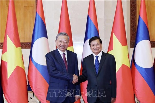 Tiếp tục phát huy mối quan hệ "có một không hai" Việt Nam - Lào