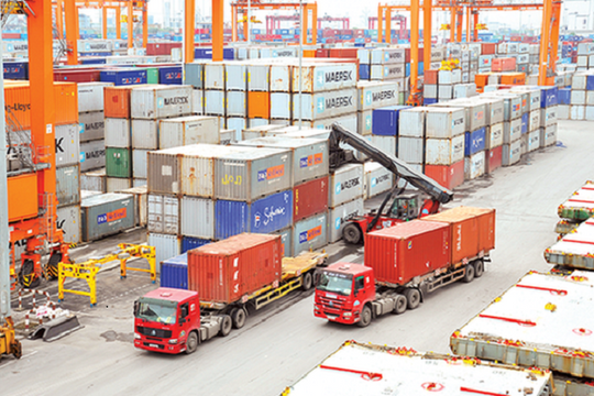 Xuất nhập khẩu vượt mốc 400 tỷ USD