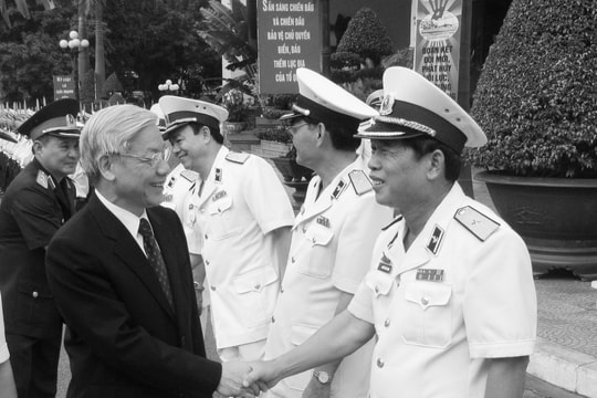 Tổng Bí thư Nguyễn Phú Trọng dành tình cảm đặc biệt cho cán bộ, chiến sĩ Hải quân