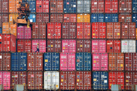 Thương mại toàn cầu ra sao nếu ông Trump tái đắc cử?